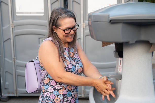 Best Affordable portable toilet rental  in Beecher, IL